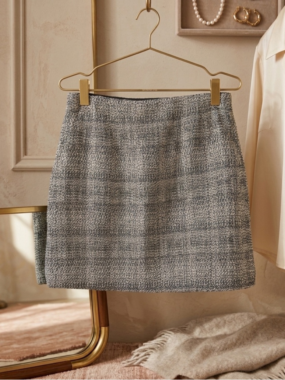 Aritzia Babaton Kinsley Gray Tweed Mini Skirt